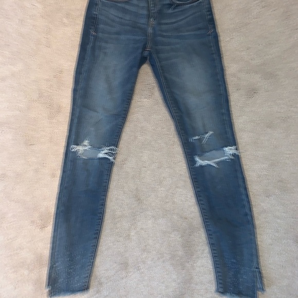 Express Distressed Jeans! - Picture 4 of 4